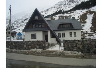 Русия Privát Terskol, Екстериор